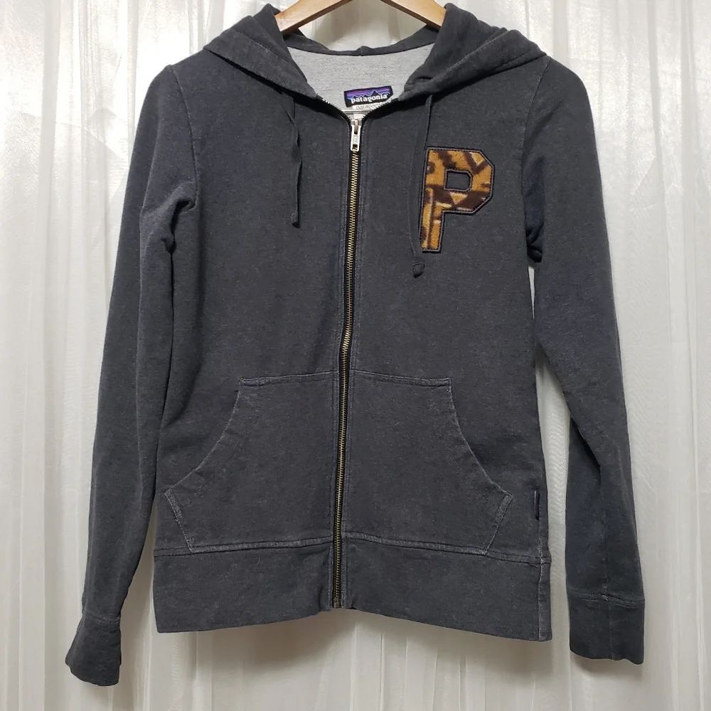 Patagonia Sz XS Letter 'P' Full Zip Hoodie